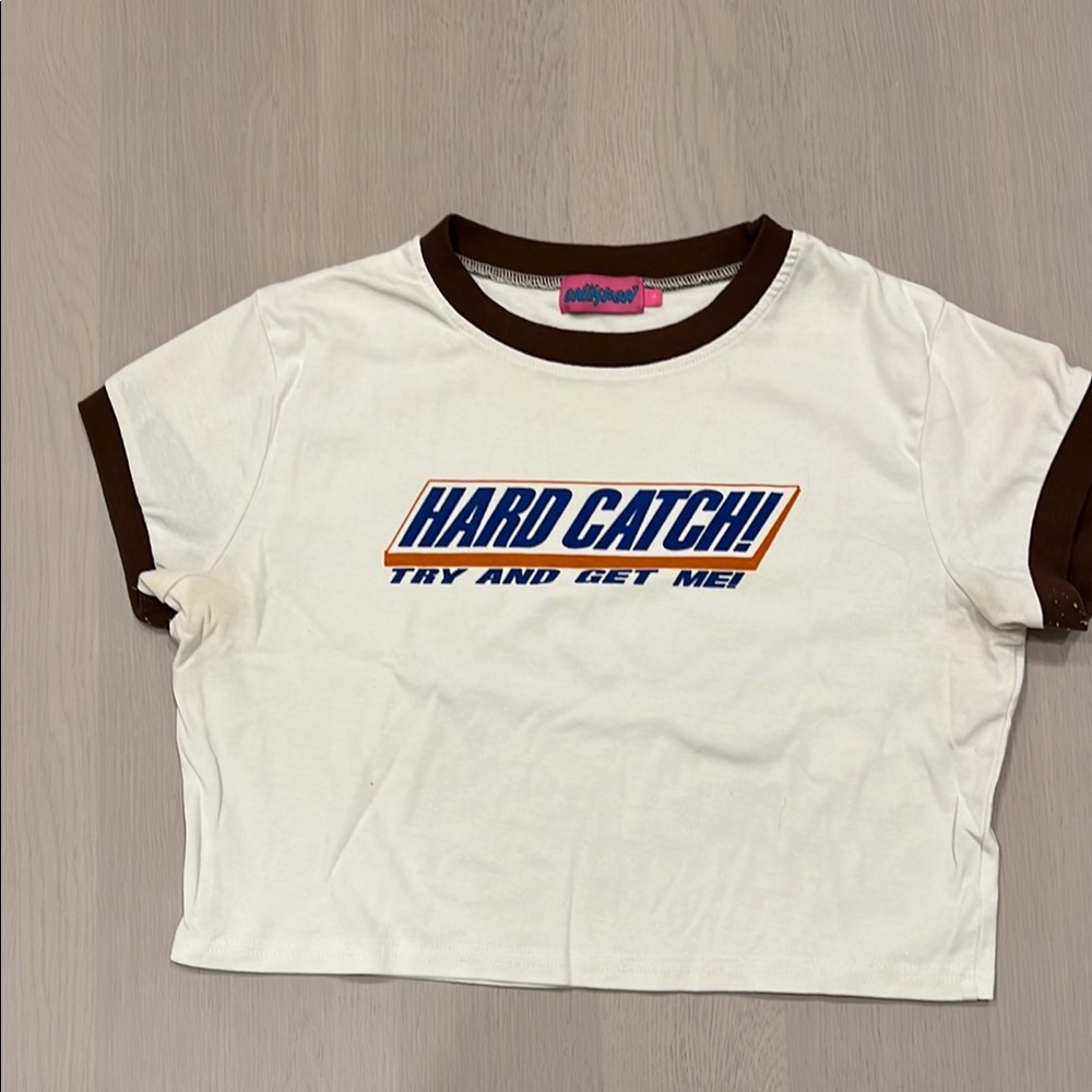 Edikted White and Brown Cropped Tee with Sporty Graphic